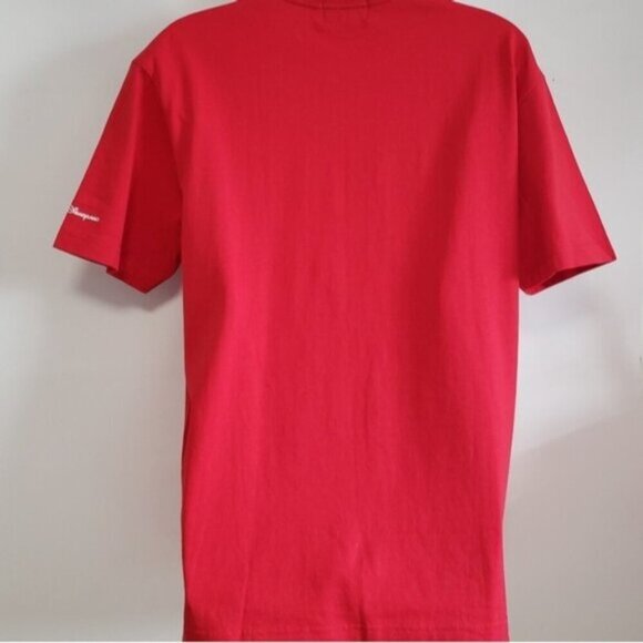 New Disneyland Hong Kong Red Graphic Tee Size Large Mickey Minnie Donald… - Picture 4 of 15